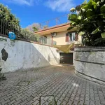 Affitto 7 camera casa di 420 m² in Pozzuoli