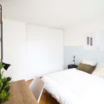 Rent a room of 86 m² in Saint-Denis