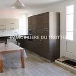 Maison de 80 m² avec 3 chambre(s) en location à Ajaccio