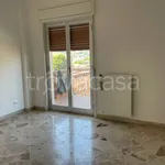 Affitto 5 camera appartamento di 140 m² in Palermo