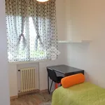 Rent 5 bedroom apartment of 100 m² in Pieve di Cento