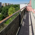 Pronajměte si 3 ložnic/e byt o rozloze 74 m² v Prague