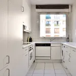 Rent 1 bedroom apartment of 689 m² in Paris