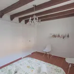 Rent a room of 300 m² in seville