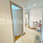 Rent 5 bedroom apartment of 300 m² in Rome