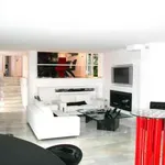 Rent 4 bedroom house of 240 m² in Marbella