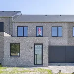 Huur 3 slaapkamer huis van 175 m² in Kortrijk