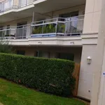 Rent 1 bedroom apartment of 15 m² in Croissy-sur-Seine