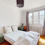 Rent a room of 112 m² in Lyon