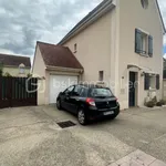 Rent 6 bedroom house of 105 m² in Le Coudray Montceaux