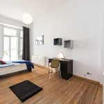 Rent 5 bedroom apartment in Berlin