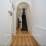 Rent 6 bedroom house in Leeds