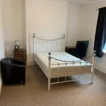 Rent 5 bedroom house in Swansea