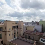 Rent 1 bedroom apartment of 30 m² in Barcelona