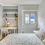 Rent a room of 80 m² in valencia