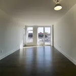 Rent 2 bedroom apartment in New York