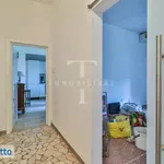 Affitto 3 camera appartamento di 75 m² in Bologna