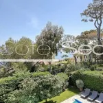 Location maison 7 pièces 198 m² Antibes (06600)