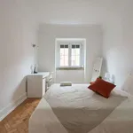 Rent a room in lisbon