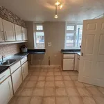 Rent 3 bedroom flat in Yorkshire And The Humber