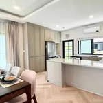 Rent 4 bedroom house of 280 m² in Chang Wat Samut Prakan