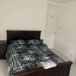 Rent 3 bedroom apartment in london