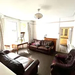 Rent 5 bedroom house in Cardiff