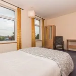 Rent 4 bedroom flat in Canterbury