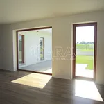 Rent 4 bedroom house in Lhota u Dolních Břežan