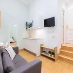 Rent 1 bedroom apartment of 25 m² in Madrid