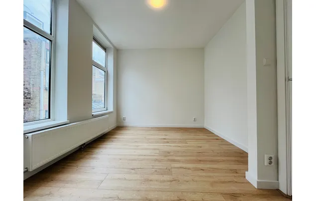 Huur 3 slaapkamer appartement van 61 m² in Zeeheldenkwartier