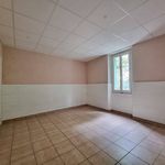 Appartement de 83 m² avec 3 chambre(s) en location à Simiane-Collongue