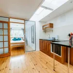 Rent 1 bedroom flat of 484 m² in Bath