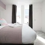 Rent 3 bedroom apartment in Wales