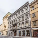 Pronajměte si 3 ložnic/e byt o rozloze 104 m² v Prague