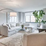 Rent 2 bedroom apartment of 82 m² in New York