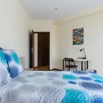 Rent 4 bedroom apartment in Porto