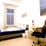 Rent 2 bedroom apartment of 60 m² in Berlin