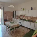 Affitto 4 camera appartamento di 100 m² in Palma di Montechiaro