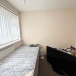 Rent 3 bedroom house in East Midlands