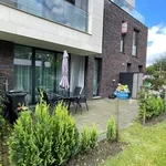 Gelijkvloersappartement met terras en staanplaats