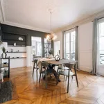 Rent 5 bedroom apartment of 130 m² in Paris