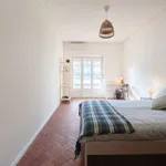 Rent a room in lisbon