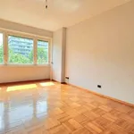 Rent 3 bedroom apartment of 100 m² in Milan