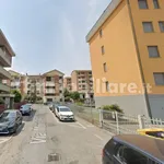 Affitto 3 camera appartamento di 85 m² in Lodi