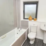 Rent 3 bedroom flat in Gateshead