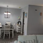 Rent 2 bedroom apartment in Ronkonkoma