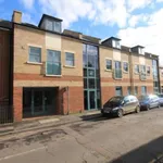 Rent 2 bedroom flat of 35 m² in Cambridge