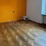 Affitto 3 camera appartamento di 75 m² in Ivrea