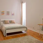 Rent a room in lisbon